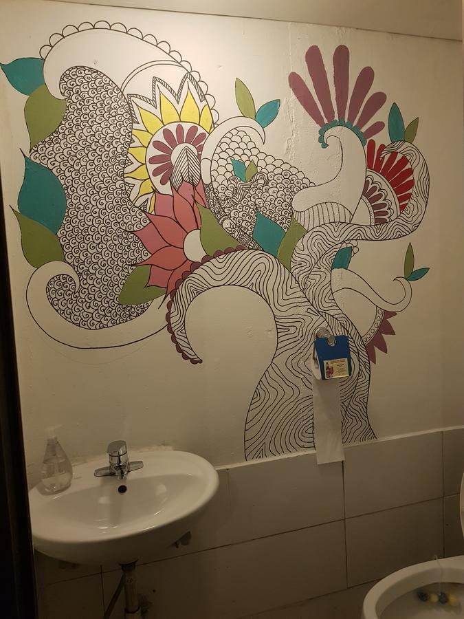 Jinho'S Black Whale Guest House & Bar Seul Dış mekan fotoğraf