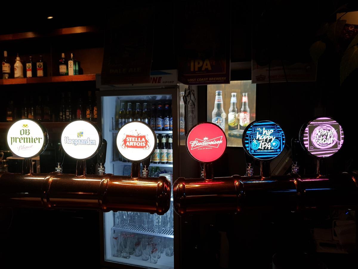 Jinho'S Black Whale Guest House & Bar Seul Dış mekan fotoğraf